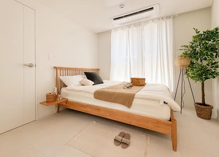 3-min Walk From Achasan Station, 2-bedroom Bali Mood With Hinoki Aroma Villa Seúl