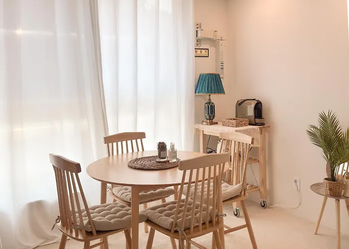 3-min Walk From Achasan Station, 2-bedroom Bali Mood With Hinoki Aroma Villa Seúl