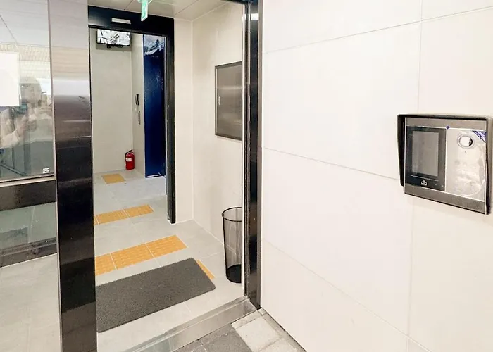 3-min Walk From Achasan Station, 2-bedroom Bali Mood With Hinoki Aroma *